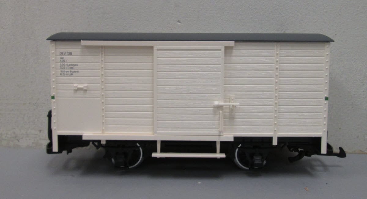 LGB 43262 G Scale DEV Boxcar w/Metal Wheels