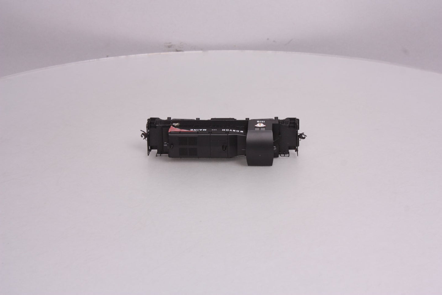 Walthers 910-9201 HO Scale Boston & Maine EMD SW1 Diesel Locomotive #1115
