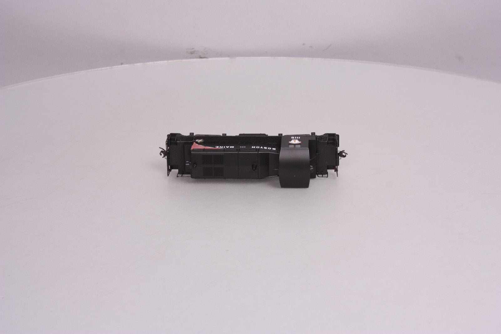 Walthers 910-9201 HO Scale Boston & Maine EMD SW1 Diesel Locomotive #1115