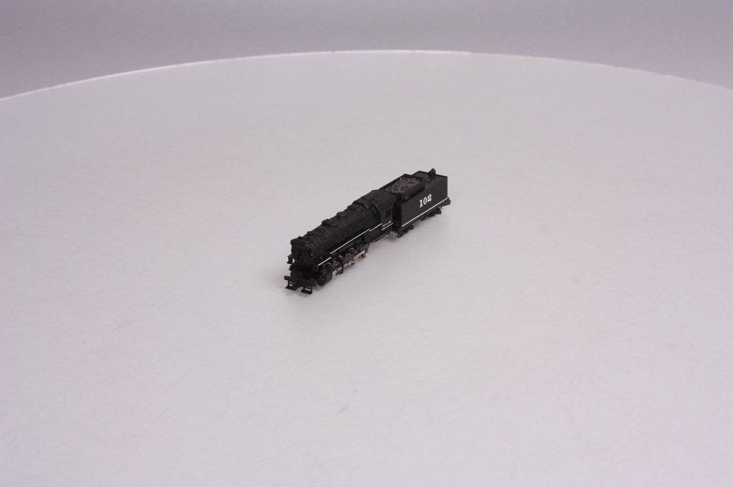Atlas 2111 N Scale Atchison Topeka Santa Fe 0-8-0 Steam Locomotive & Tender #102
