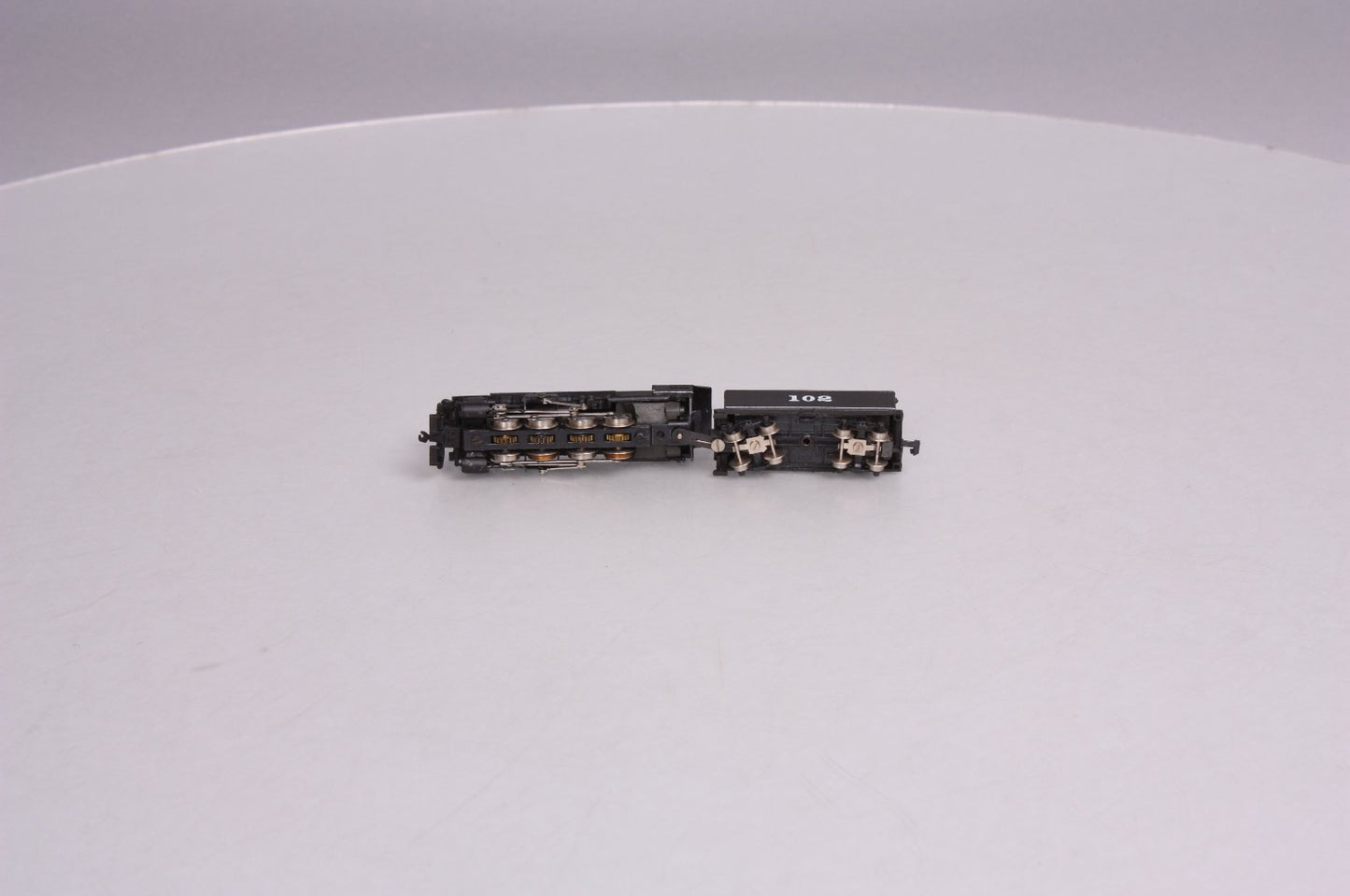 Atlas 2111 N Scale Atchison Topeka Santa Fe 0-8-0 Steam Locomotive & Tender #102