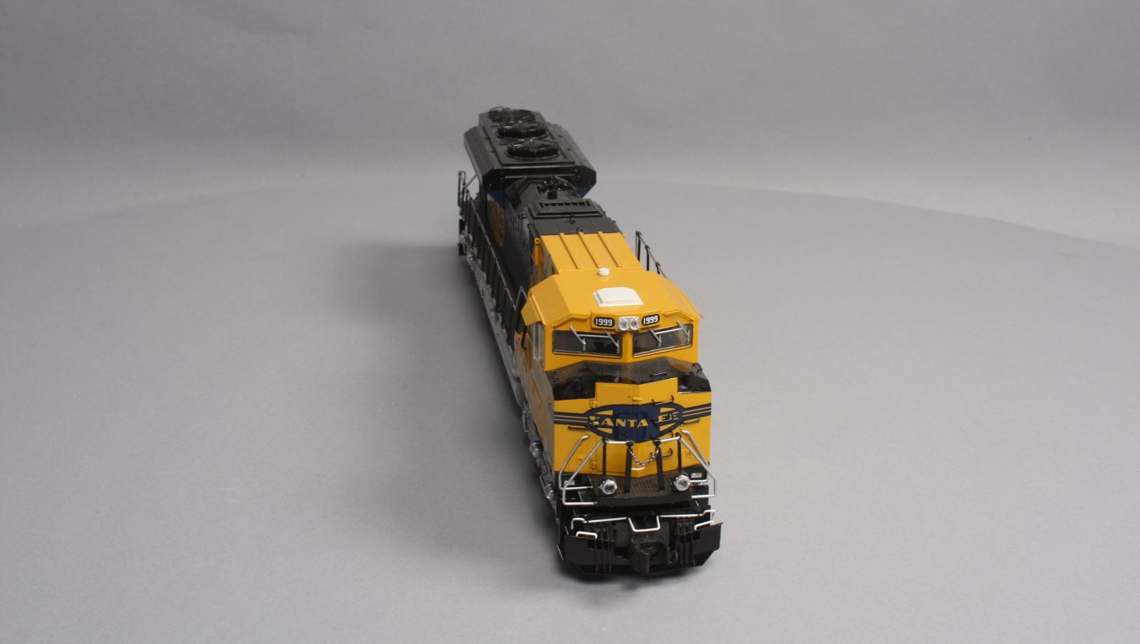 Lionel 6-38737 Santa Fe BNSF Heritage Non-Powered SD70ACe Diesel