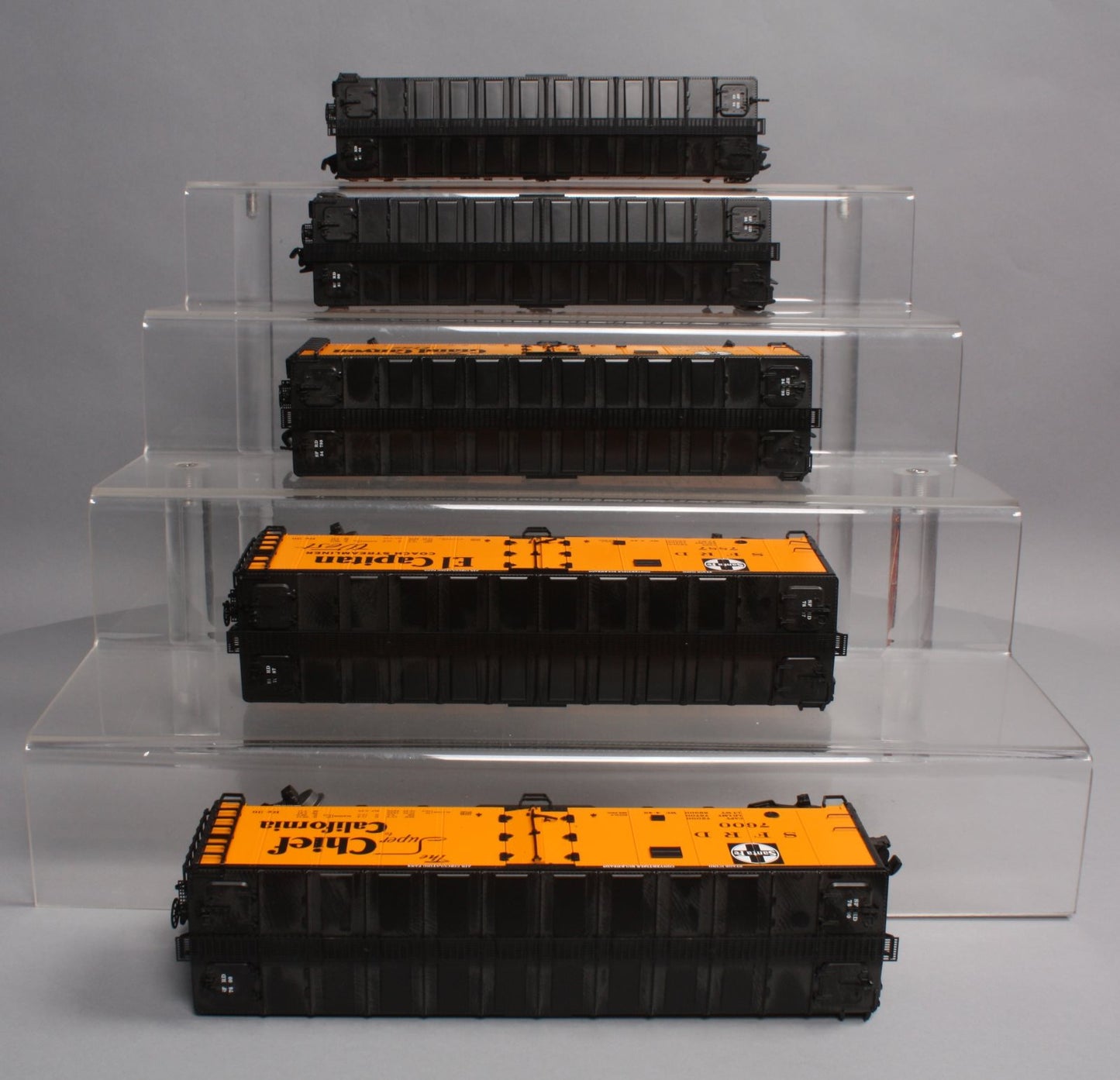 Lionel 6-17741 Santa Fe Steel Sided Billboard Reefer Cars (Set of 5)