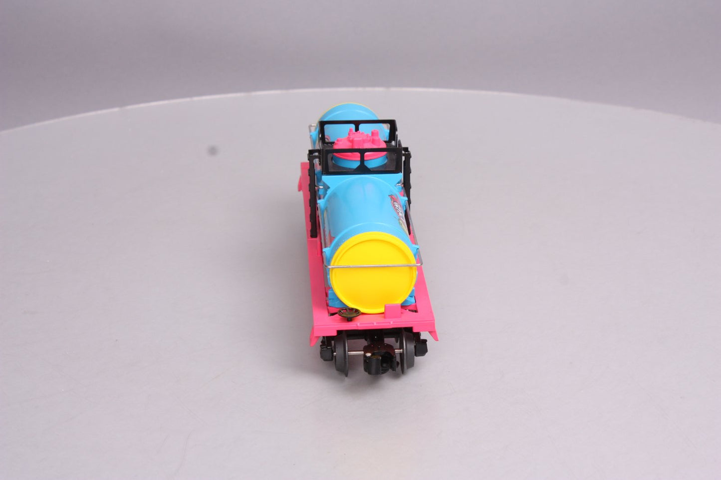 Lionel 6-29642 O Gauge Hershey's Jolly Rancher Single Dome Tank Car