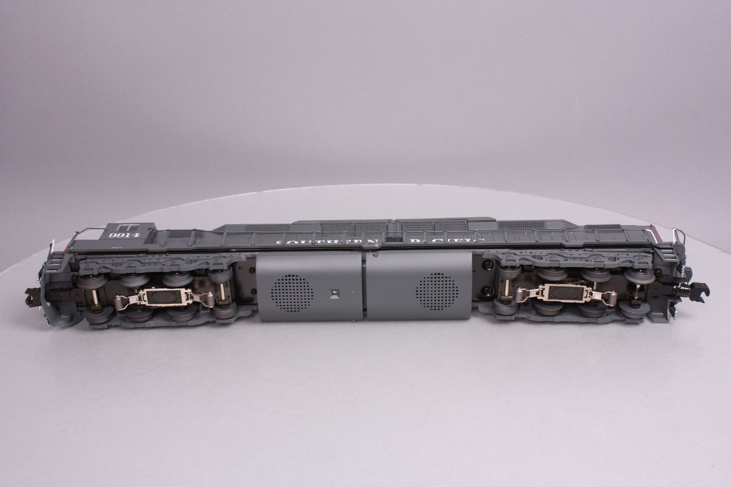 Lionel 6-38497 Southern Pacific Non-Powered DD-35 Diesel Locomotive #9914