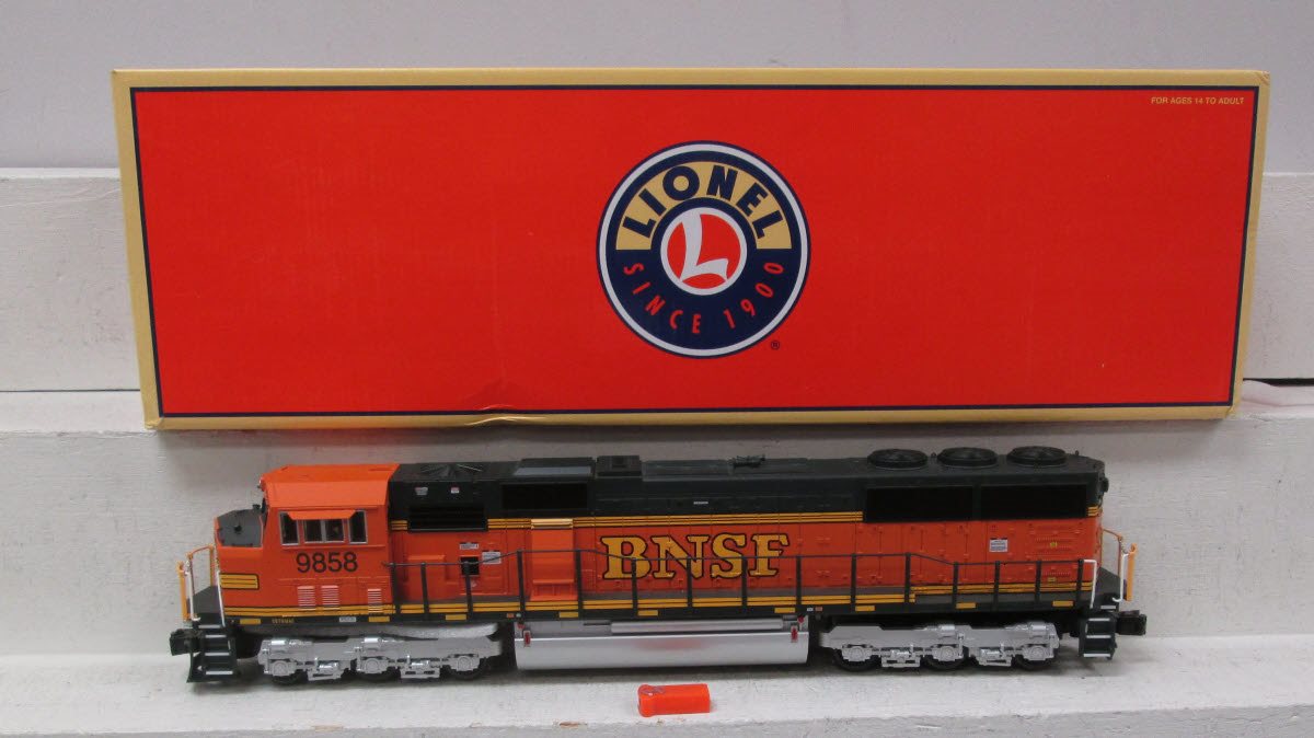 Lionel 6-81137 BNSF Legacy EMD SD70MAC Diesel Locomotive #9858