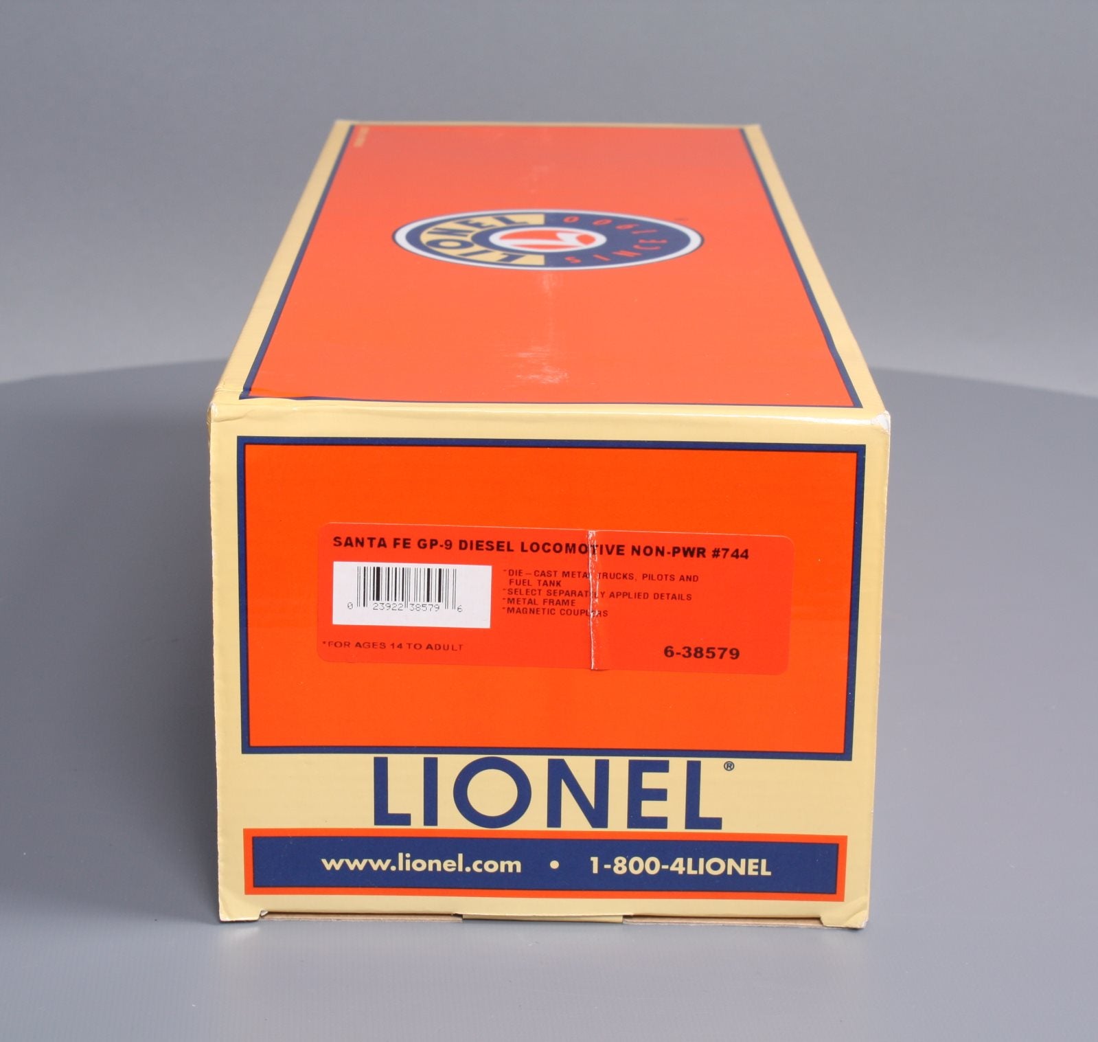 Lionel 6-38579 Santa Fe Dummy GP9 Diesel Locomotive #744
