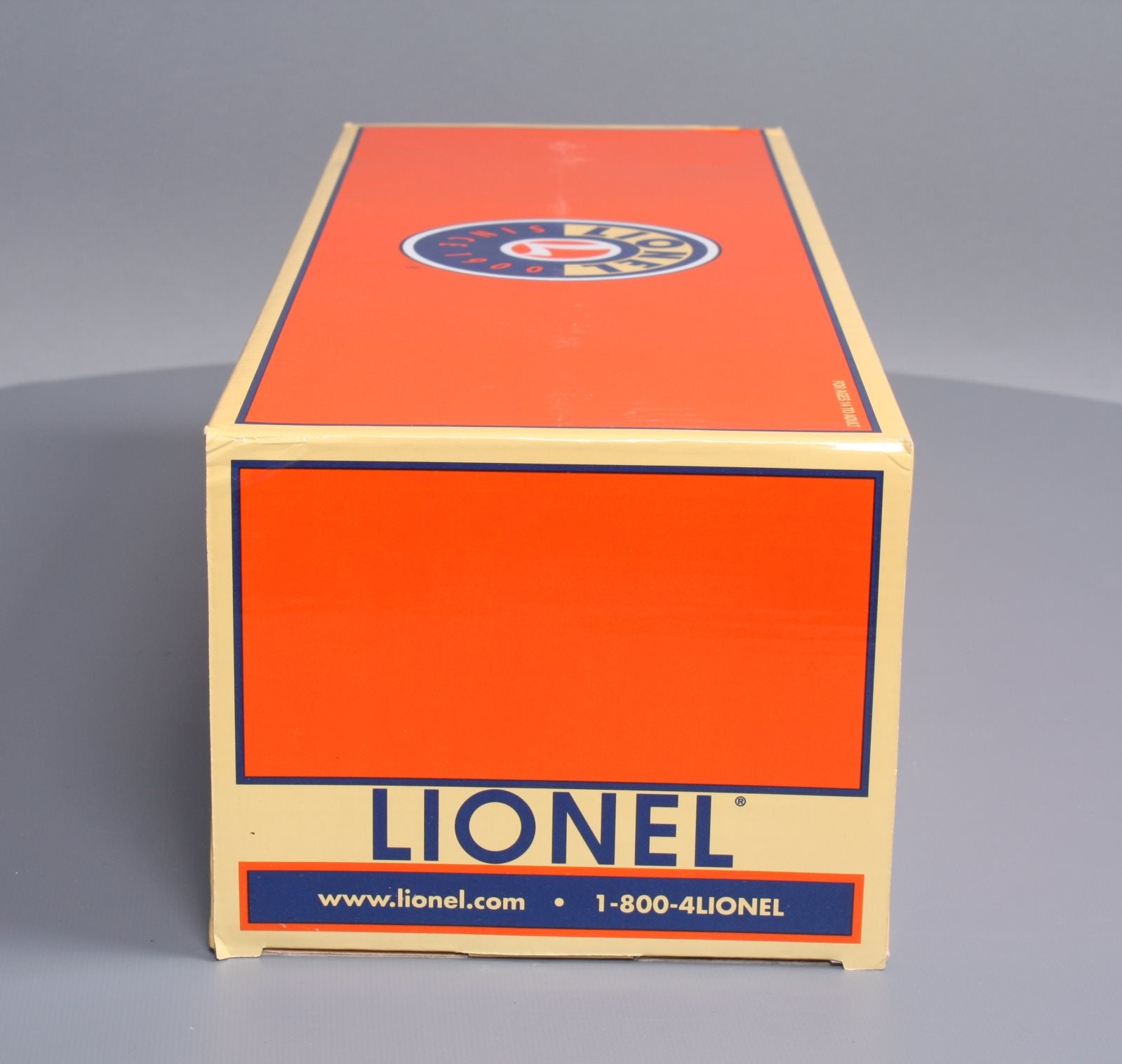 Lionel 6-38579 Santa Fe Dummy GP9 Diesel Locomotive #744