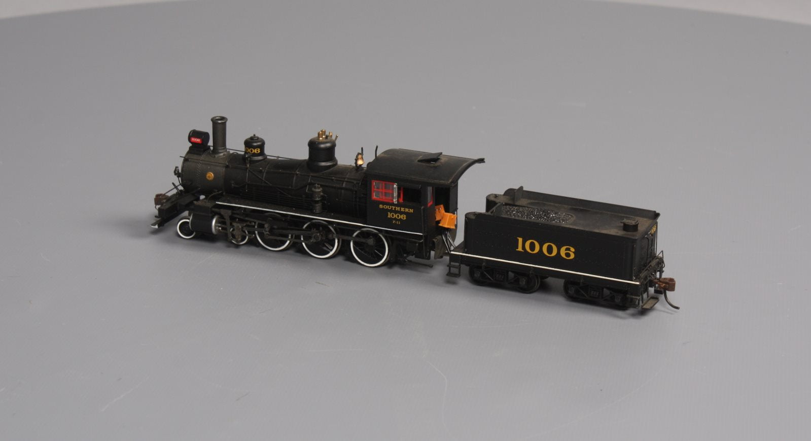 Bachmann 82304 HO Southern Baldwin 4-6-0 Steam Locomotive w/Tender #1006