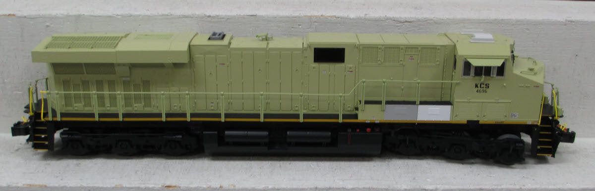 Lionel 6-82213 KCS 'Naked Belle' LEGACY ES44AC Diesel Locomotive