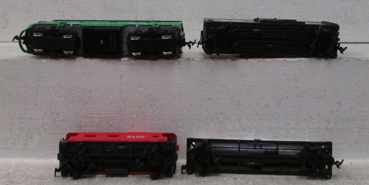 Model Power 1063 Silver Star HO Gauge Diesel Train Set