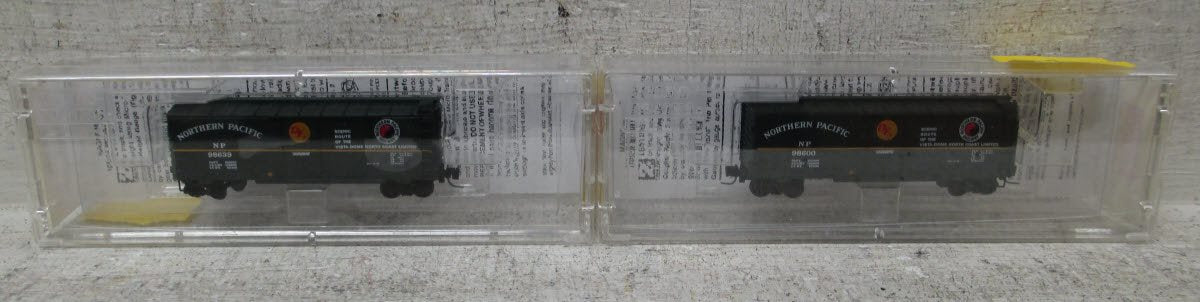 MicroTrains 99400025 Z Scale Northern Pacific 4 Car Reefer Runner Pack