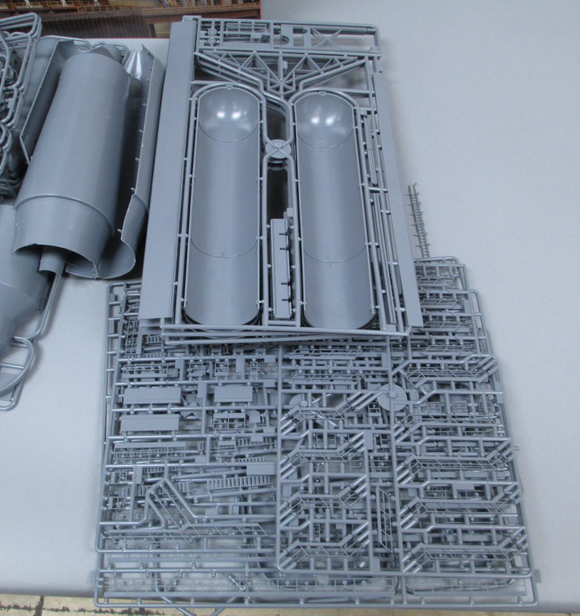 Walthers 933-2973 HO Scale Blast Furnace Ashland Iron & Steel Structure Kit