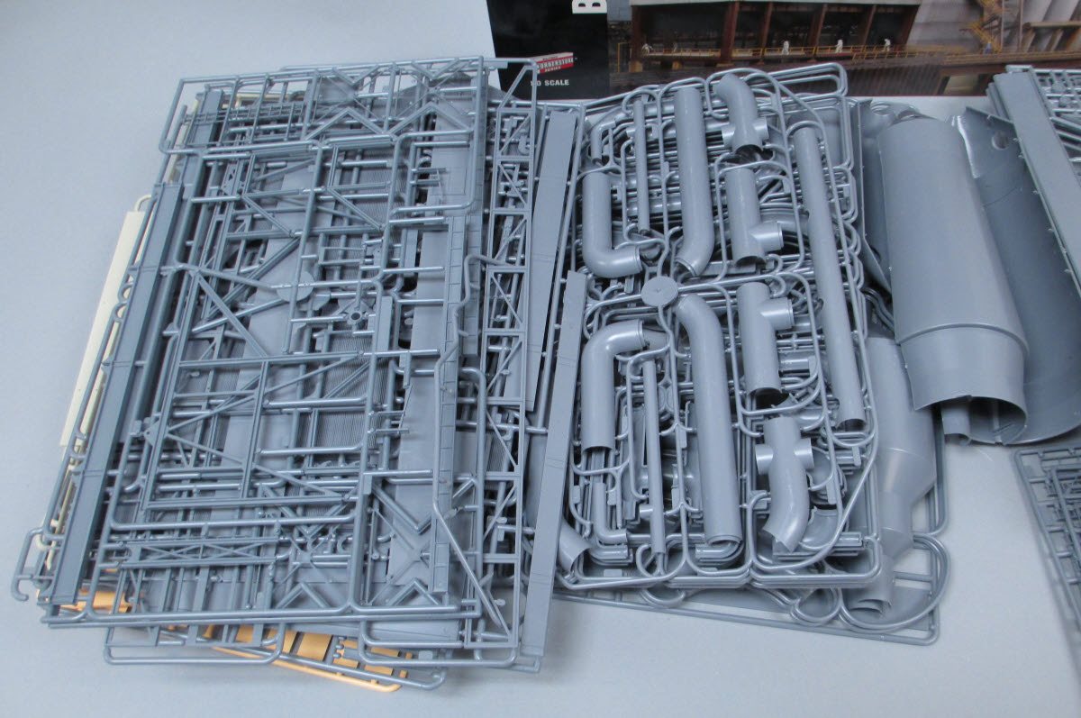 Walthers 933-2973 HO Scale Blast Furnace Ashland Iron & Steel Structure Kit