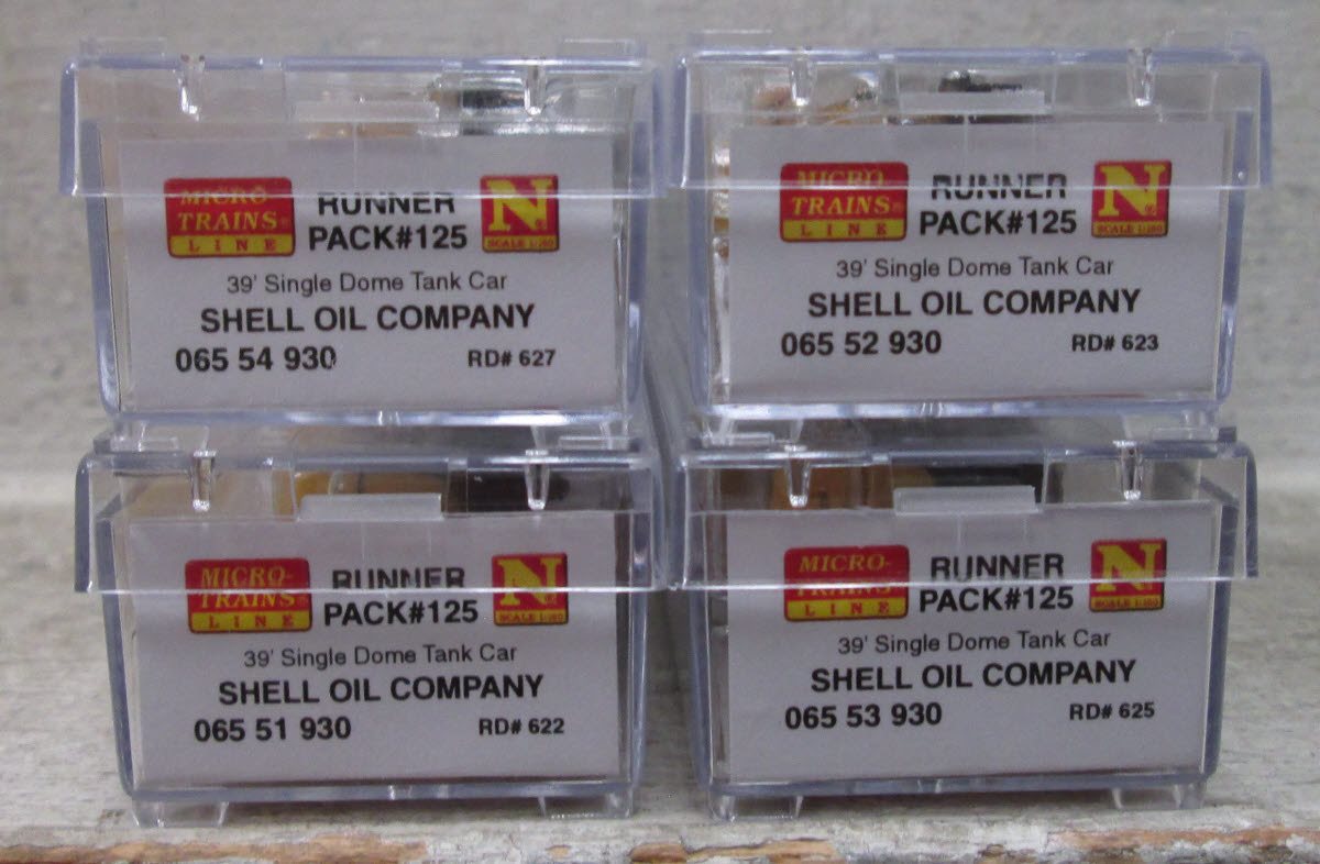 Micro-Trains 99300125 N Shell 39' Single Dome Tank Car Runner Pack (Set of 4)