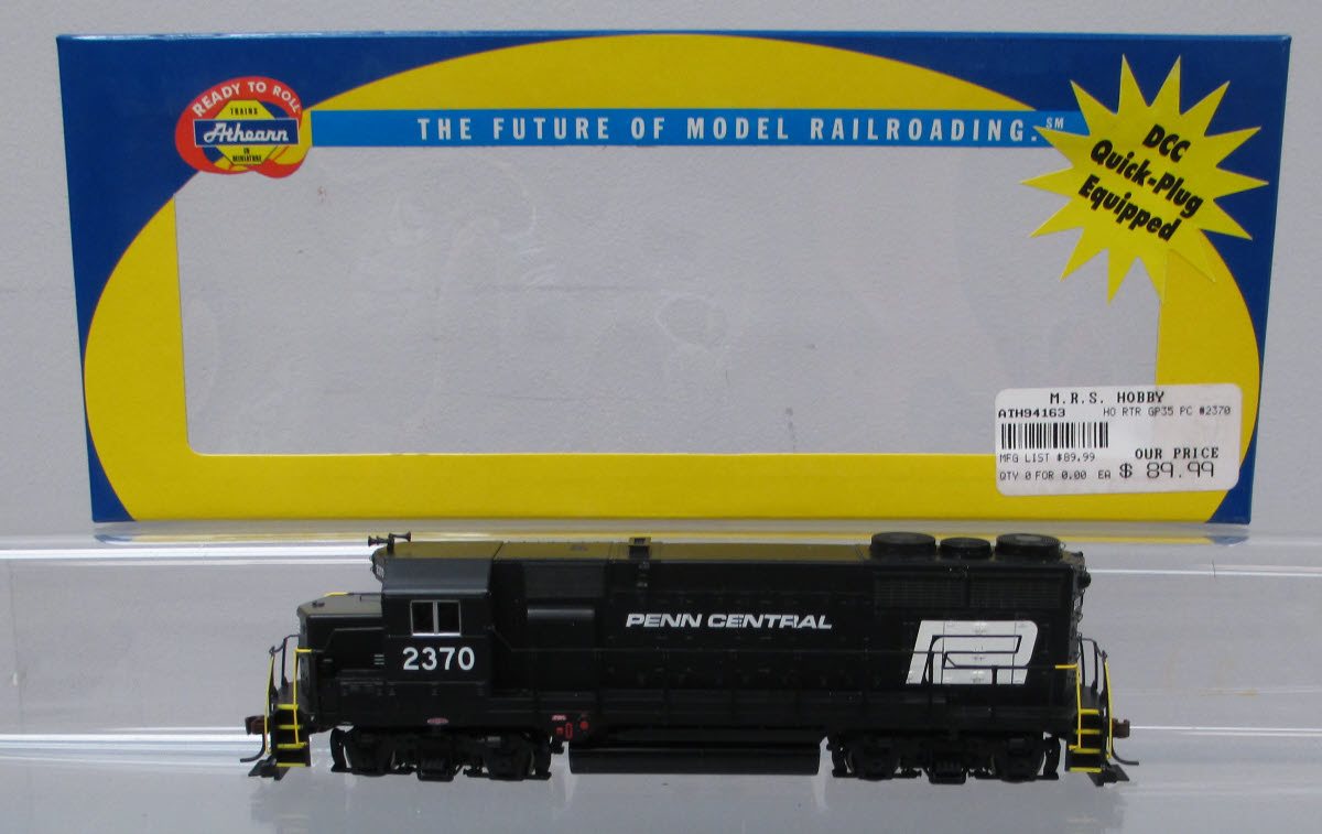 Athearn 94163 HO Penn Central EMD GP35 Diesel Locomotive #2370