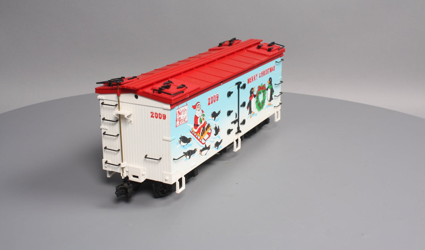 USA Trains 13027 G 2009 Christmas Reefer Car w/Plastic Wheels