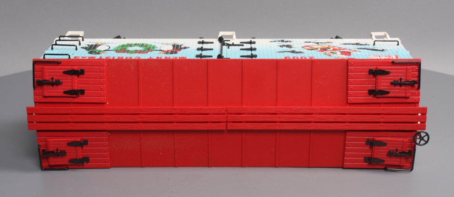 USA Trains 13027 G 2009 Christmas Reefer Car w/Plastic Wheels