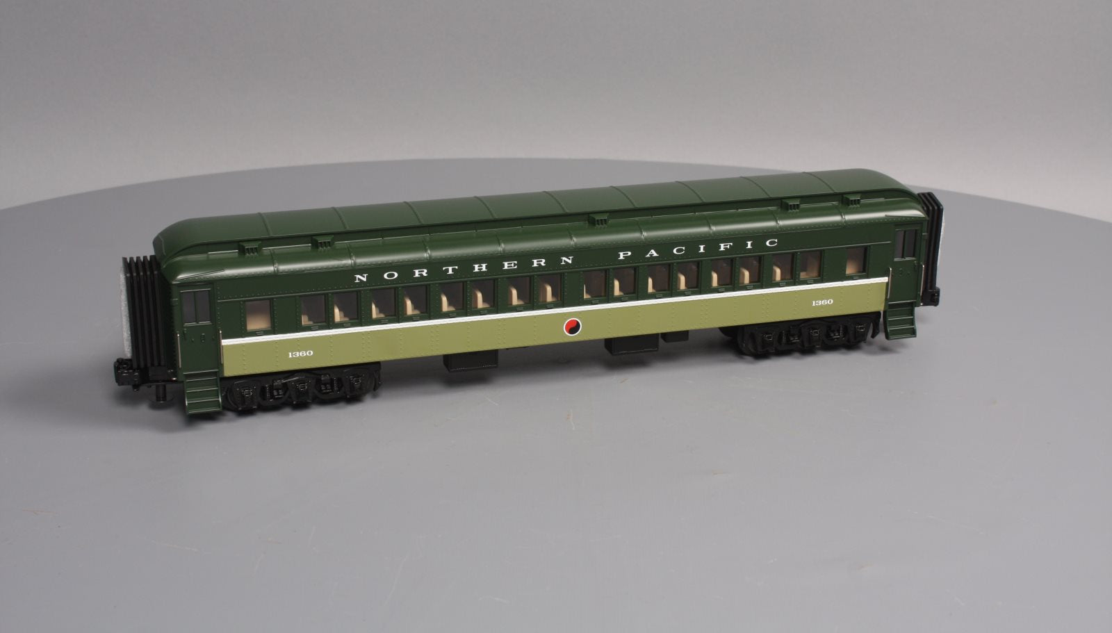 MTH 30-69144 NORTHERN PACIFIC 60' MADISON COACH CAR