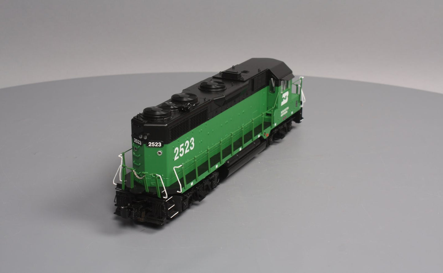 Lionel 6-39564 Burlington Northern Non-Powered GP35 Diesel Locomotive #2523