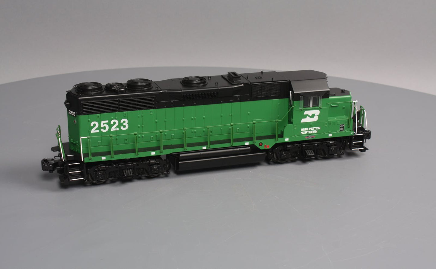 Lionel 6-39564 Burlington Northern Non-Powered GP35 Diesel Locomotive #2523