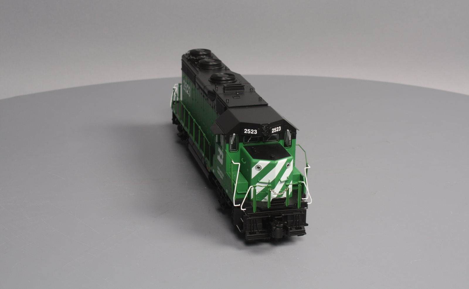 Lionel 6-39564 Burlington Northern Non-Powered GP35 Diesel Locomotive #2523