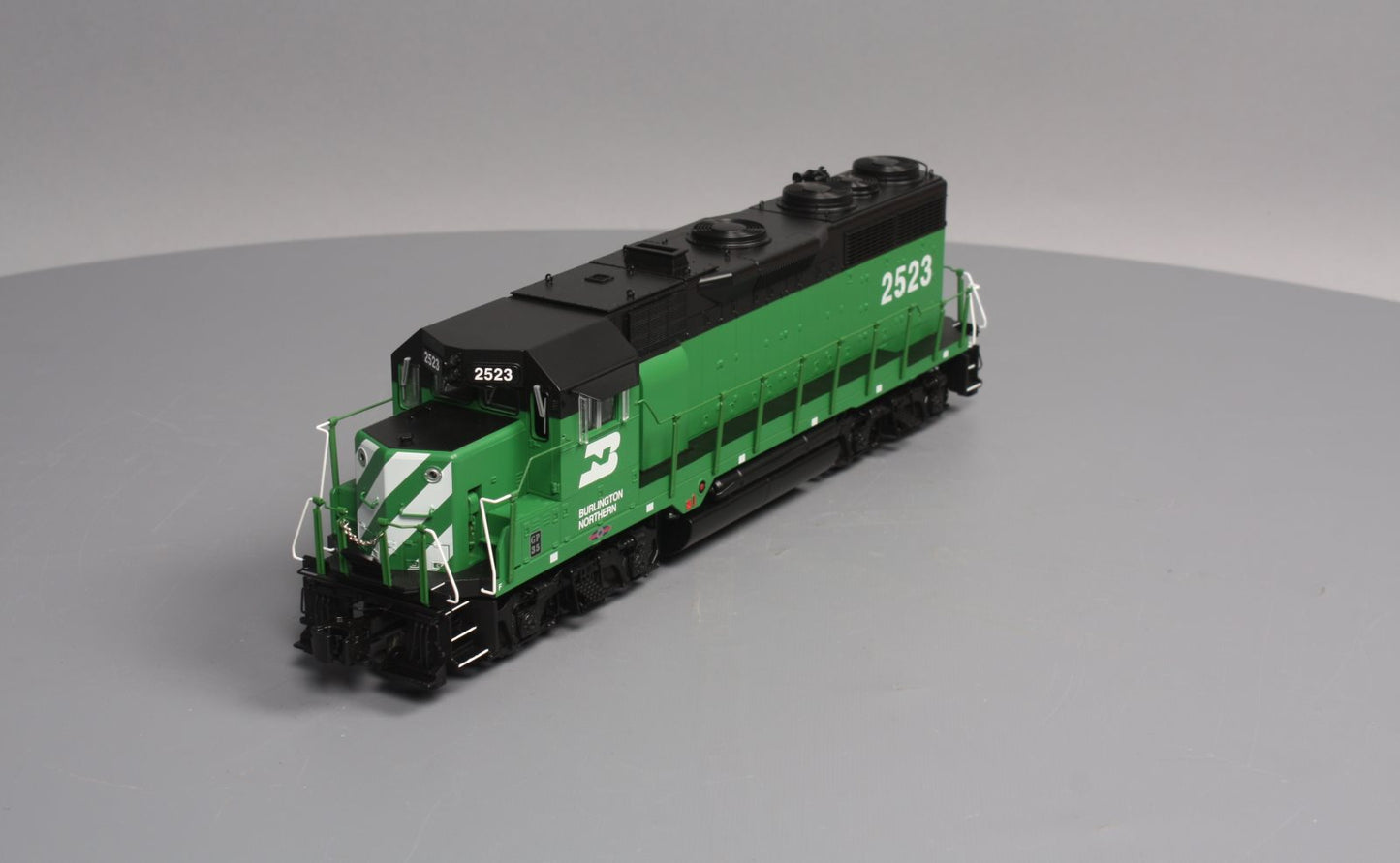 Lionel 6-39564 Burlington Northern Non-Powered GP35 Diesel Locomotive #2523