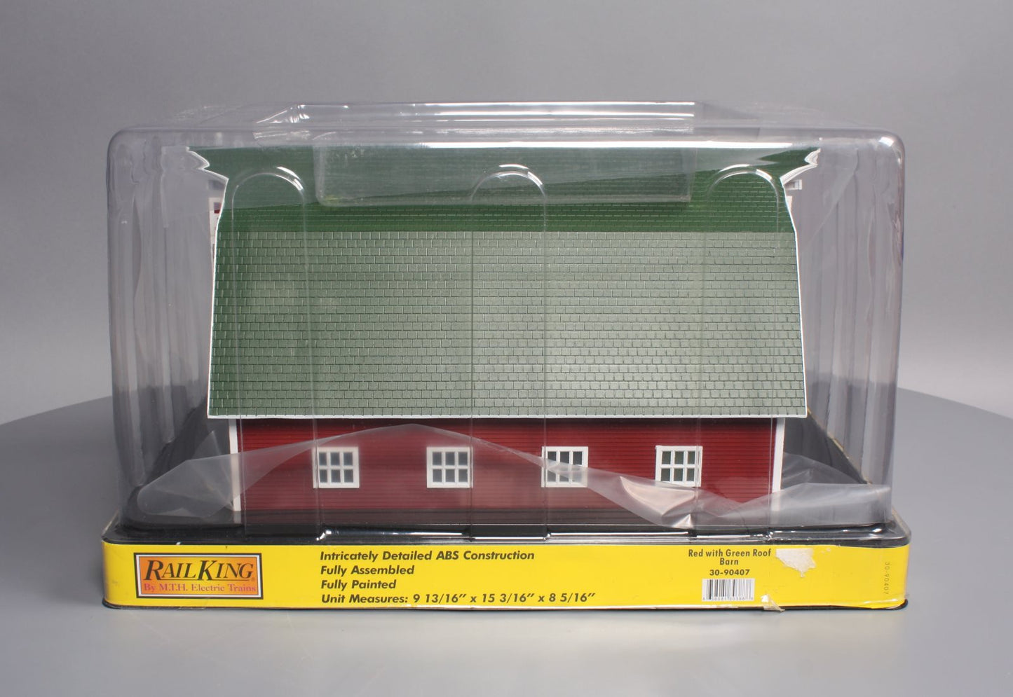 MTH 30-90407 O Assembled Red Barn w/Green Roof