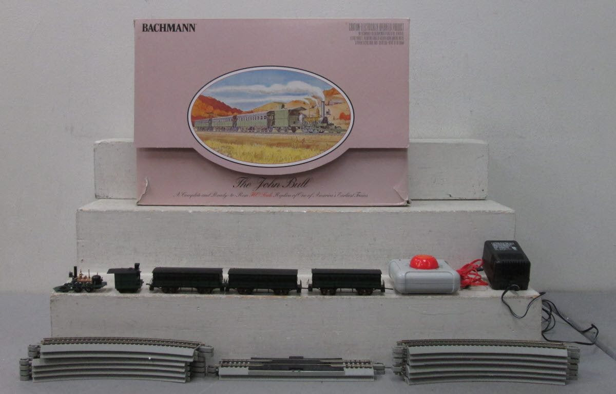 Bachmann 00640 HO Scale John Bull Historic Steam Passenger Train Set