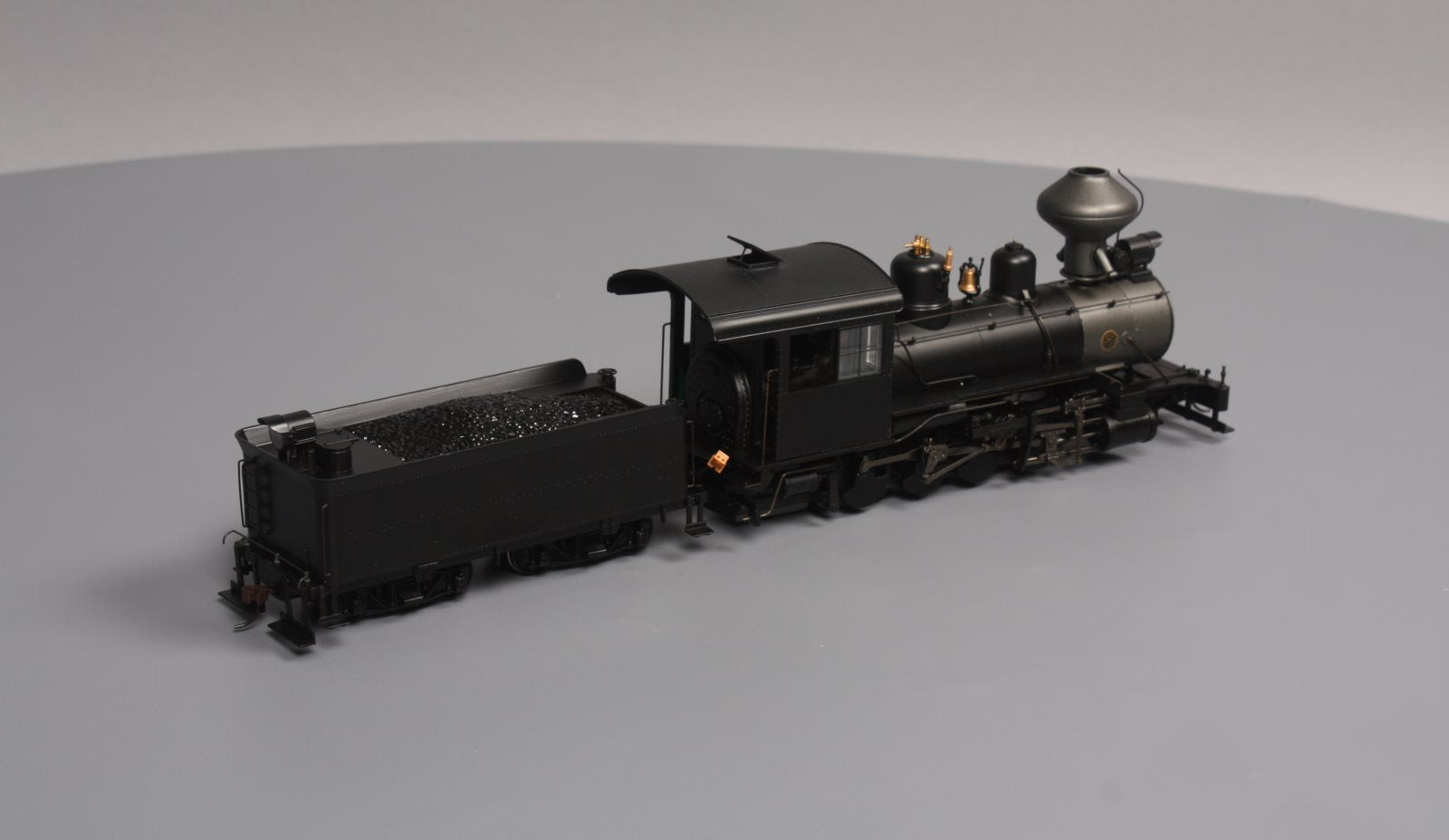 Bachmann 25999 On30 Painted & Unlettered 2-8-0 Steam Locomotive w/DCC