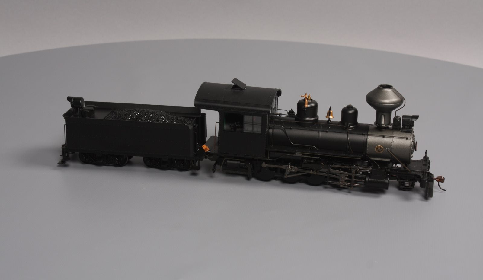 Bachmann 25999 On30 Painted & Unlettered 2-8-0 Steam Locomotive w/DCC