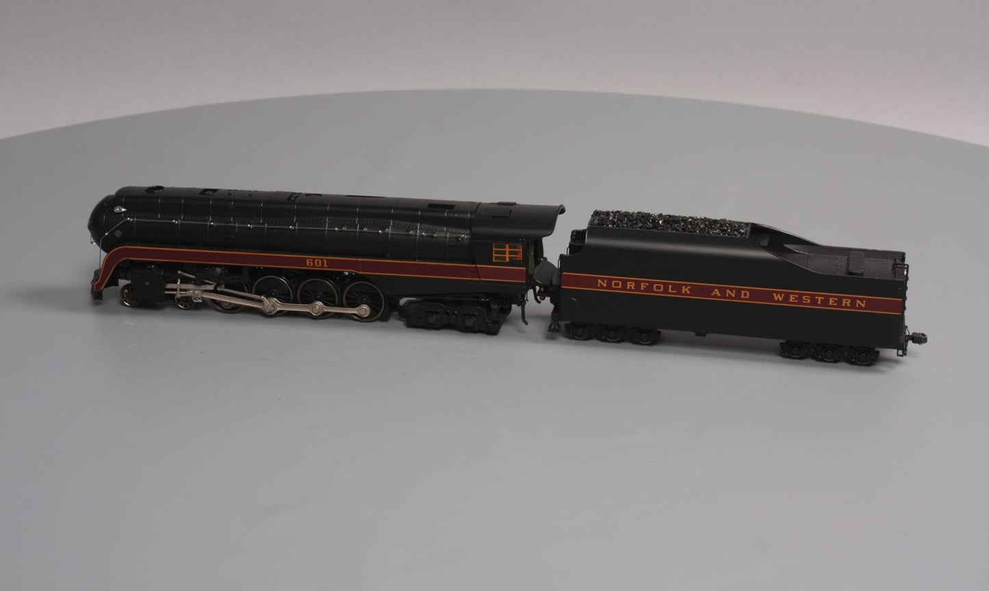 MTH 80-3266-1 HO Norfolk & Western 4-8-4 J Steam Locomotive #601