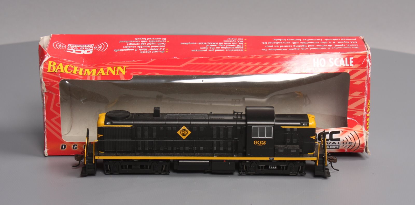 Bachmann 63904 HO Erie RS-3 Diesel Locomotive #932 w/ DCC & Sound