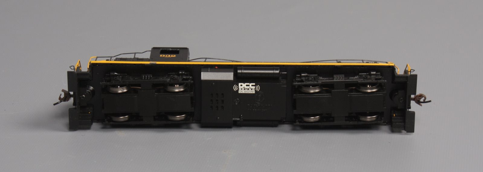 Bachmann 63904 HO Erie RS-3 Diesel Locomotive #932 w/ DCC & Sound