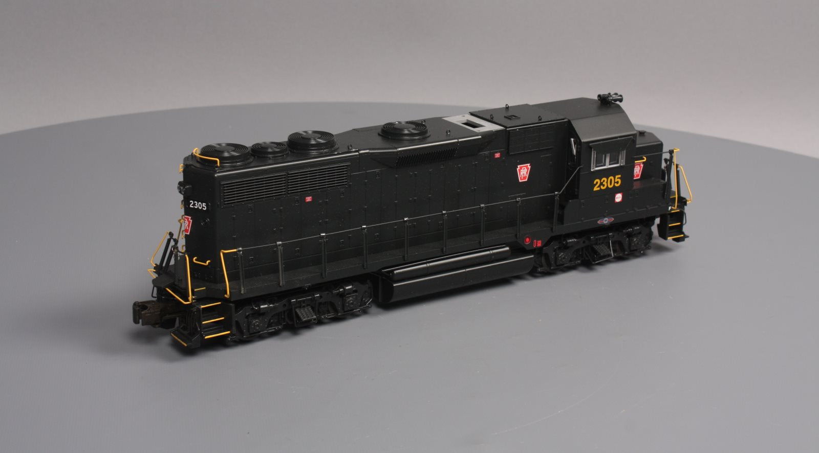 Lionel 6-38538 O PRR GP35 Non-Powered Diesel Locomotive #2305