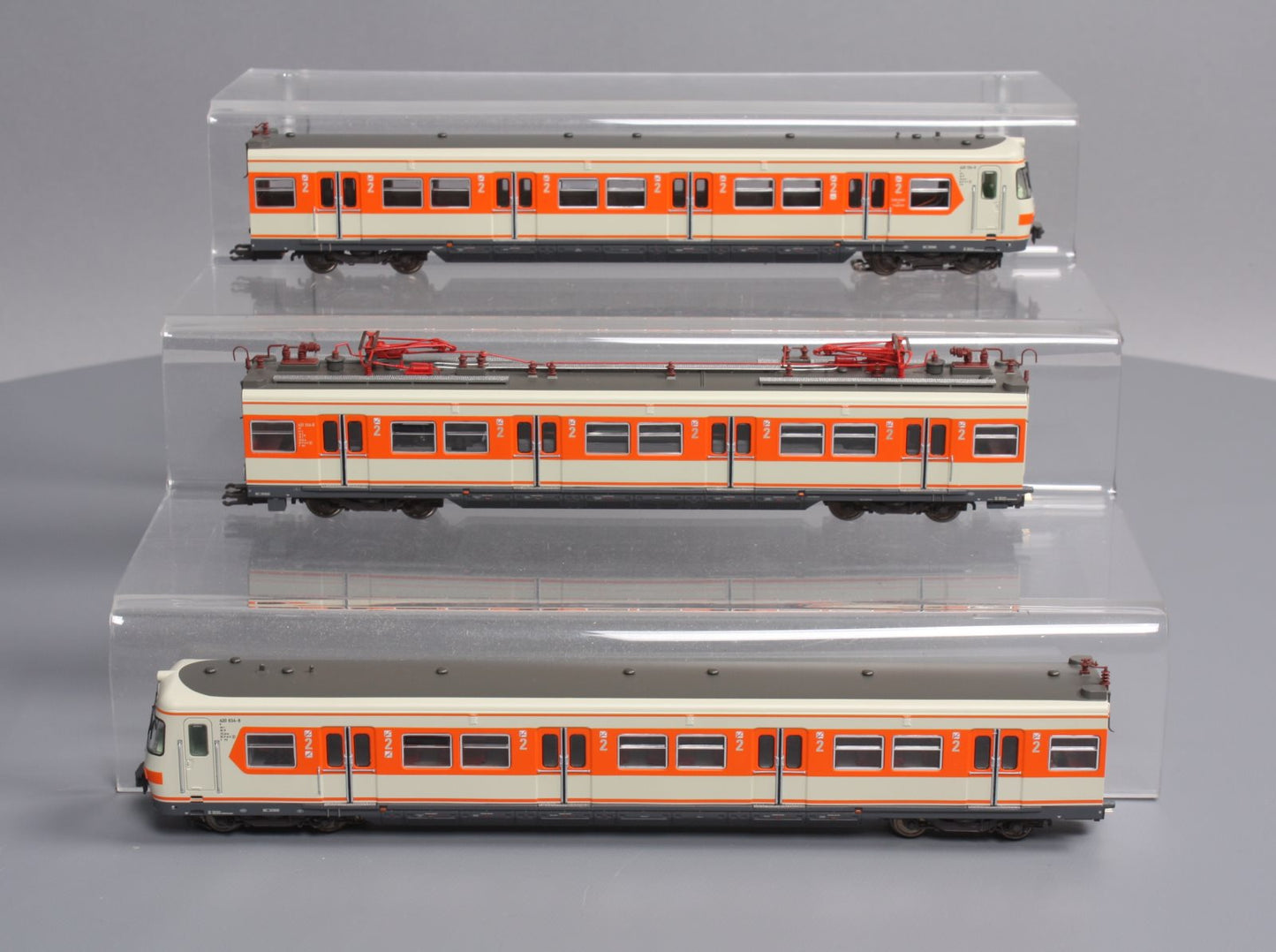 Marklin 37507 HO Scale Class 420 S-Bahn Powered Rail Car Train