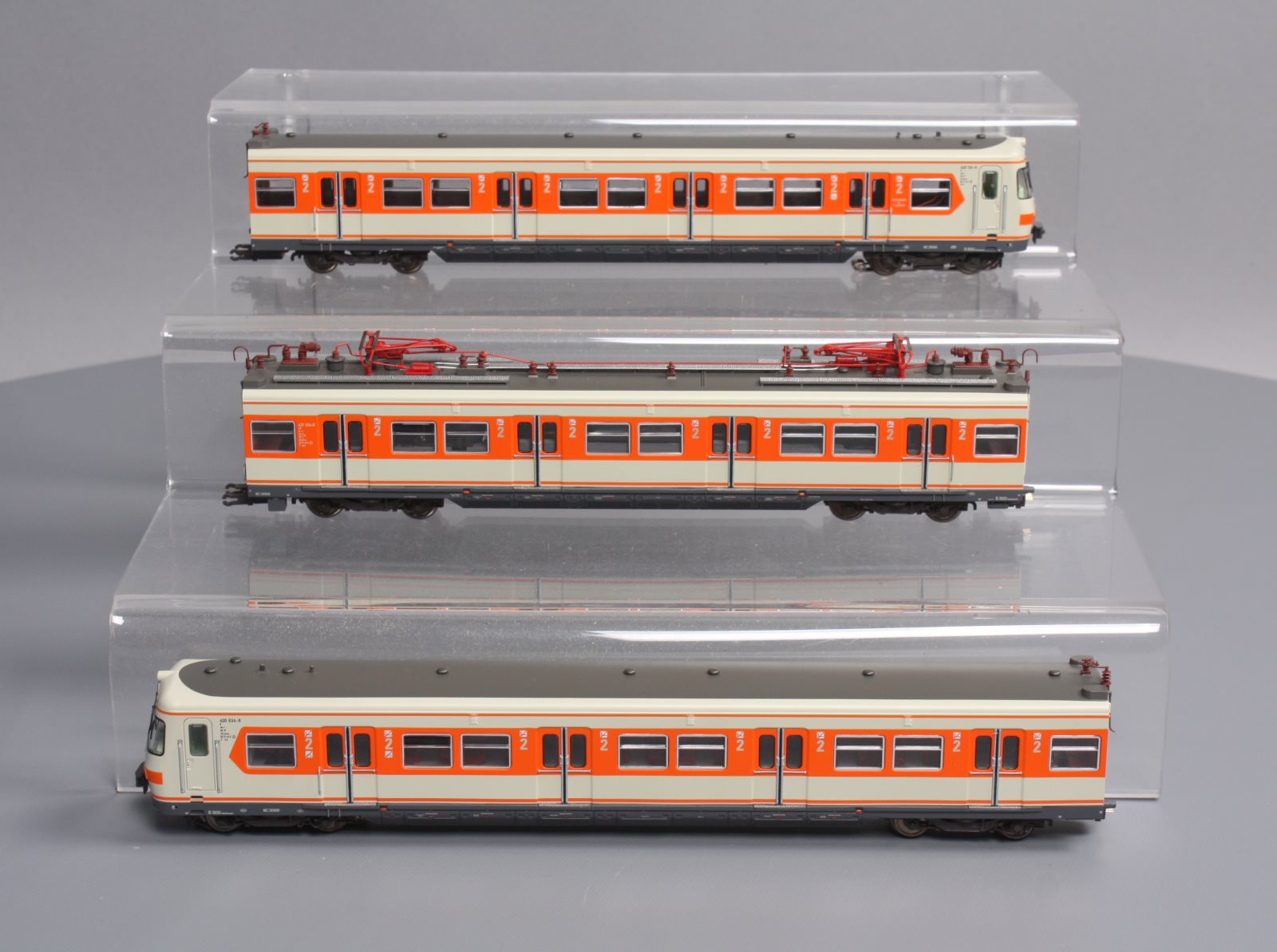 Marklin 37507 HO Scale Class 420 S-Bahn Powered Rail Car Train