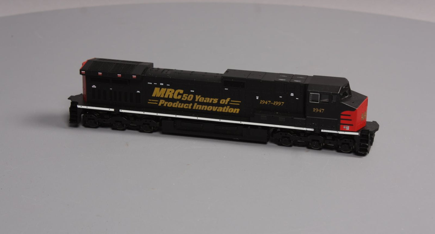 MRC AC100 HO Scale 50th Anniversary Dash 9 Diesel Locomotive #1947