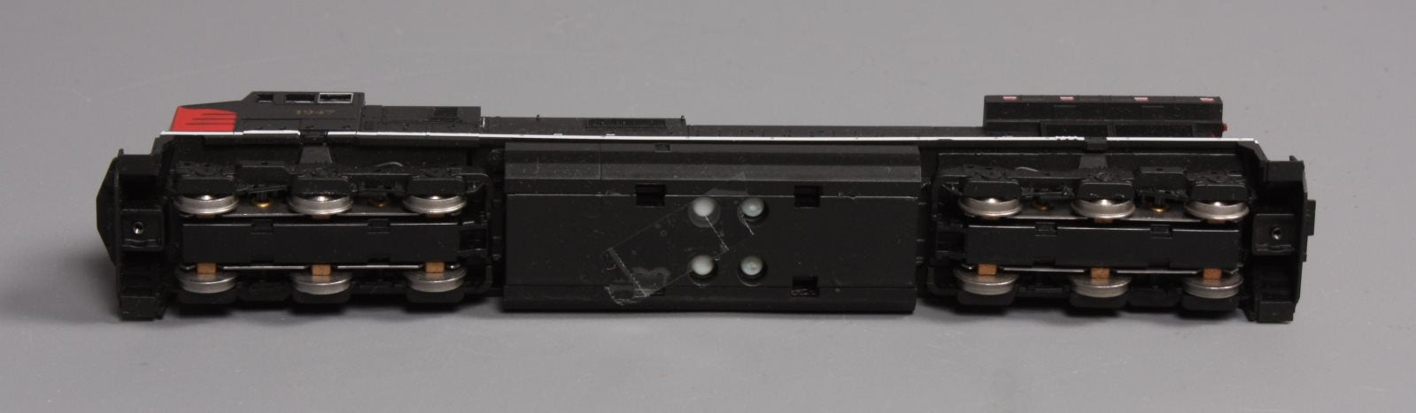 MRC AC100 HO Scale 50th Anniversary Dash 9 Diesel Locomotive #1947