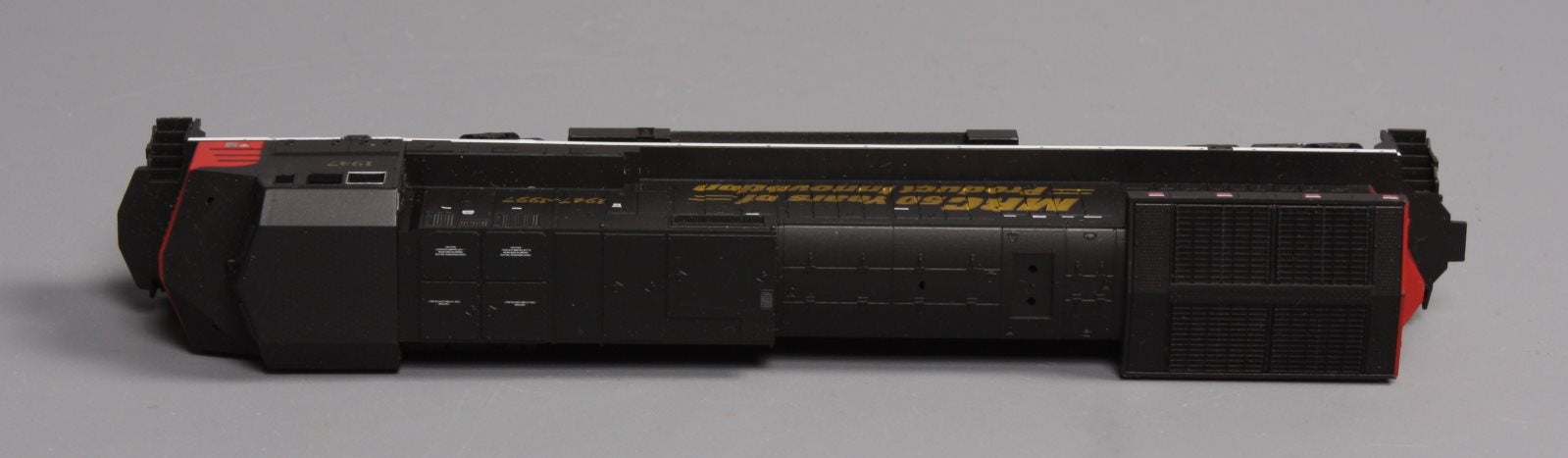 MRC AC100 HO Scale 50th Anniversary Dash 9 Diesel Locomotive #1947