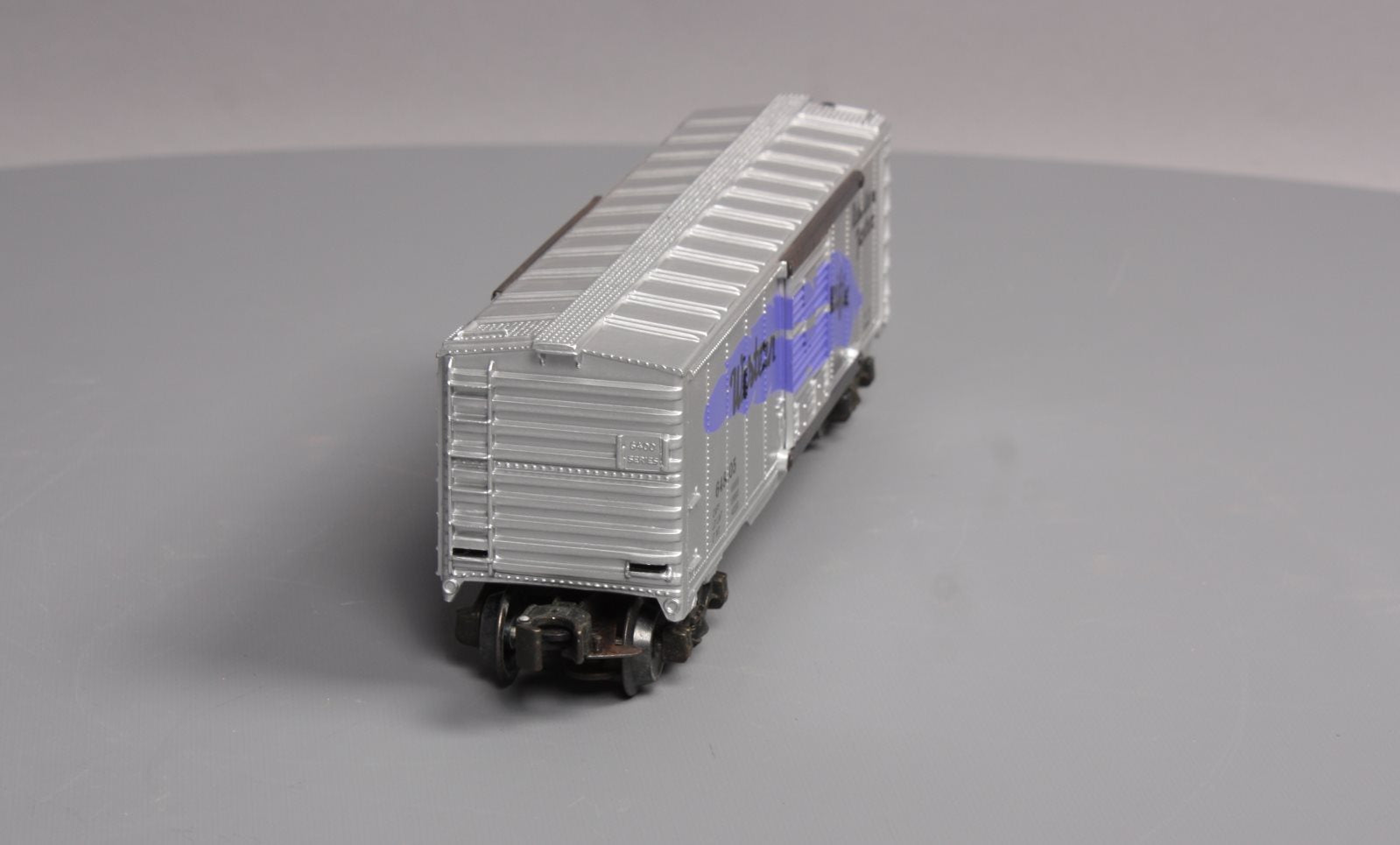 K-Line K-648105 O Gauge Western Pacific Purple Feather Boxcar