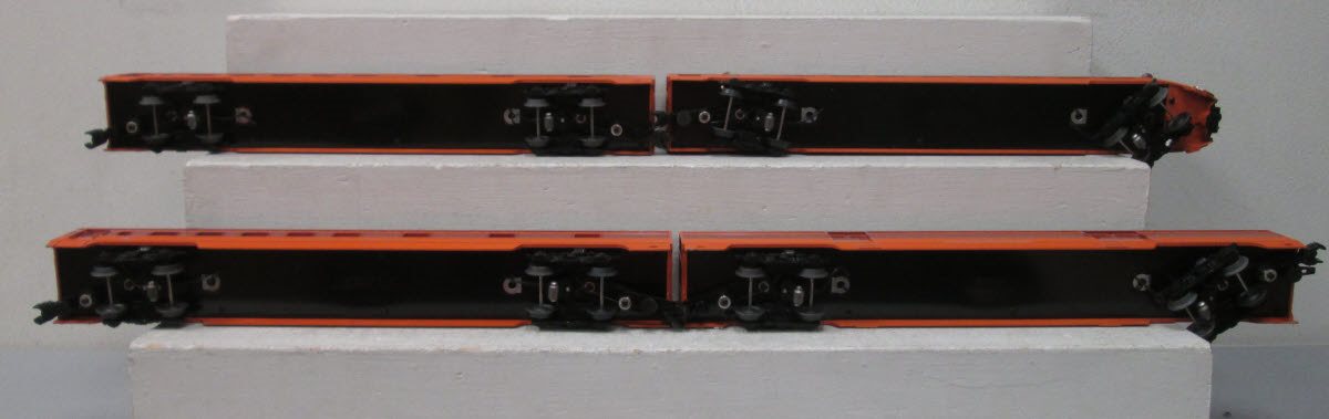 Williams 43170 O Gauge Milwaukee Road 72' Streamliner 4-Car Passenger Set