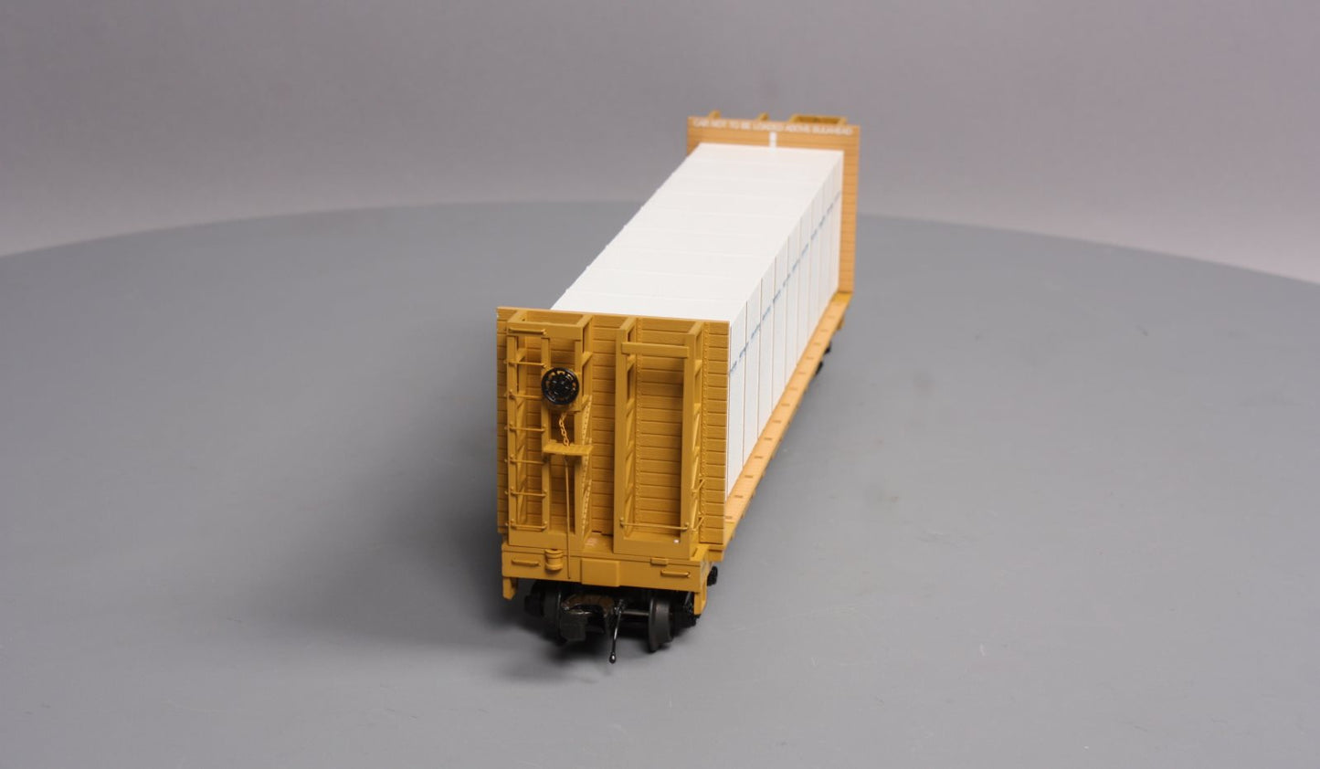 MTH 20-98662 TTX Flat Car w/Bulkheads w/Covered Wood Load V2