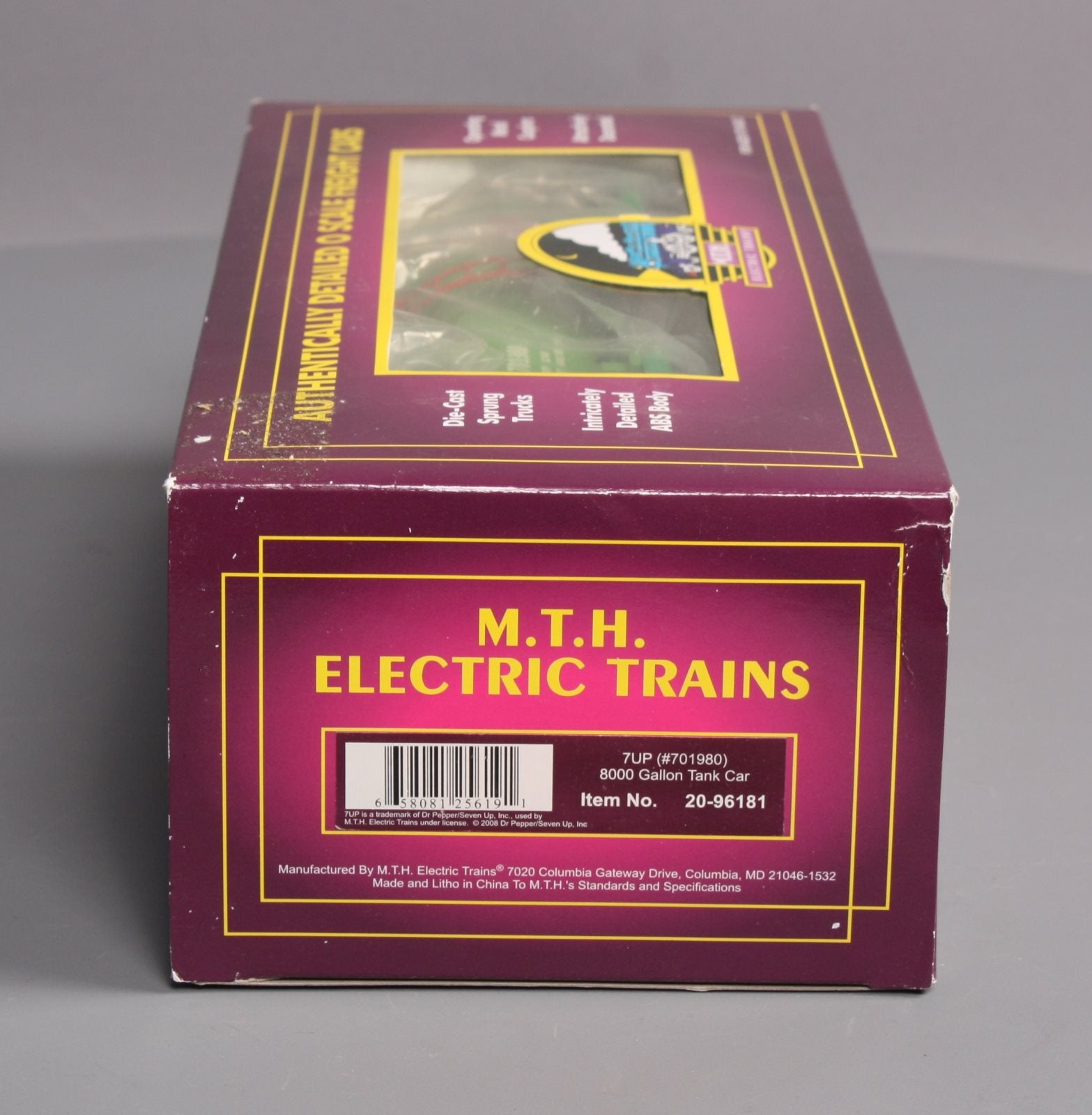 MTH 20-96181 O 7UP 8000 Gallon Tank Car #701980