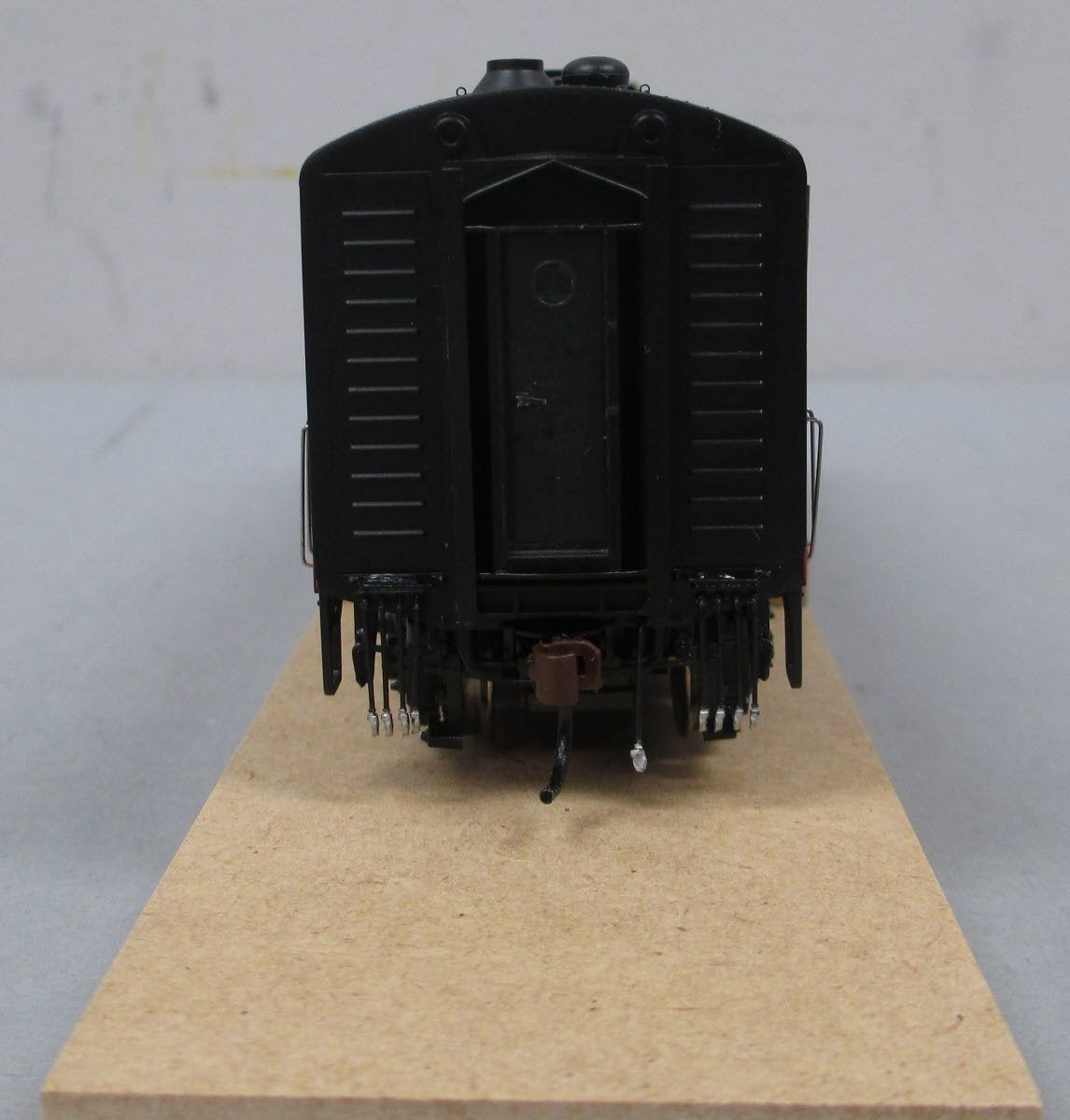 Athearn G22501 HO Southern Pacific EMD FP7A Diesel Locomotive w/Snowplow #6461