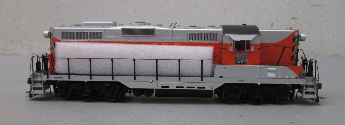 Athearn G62650 HO Western Pacific EMD GP9 Diesel Locomotive #732 w/DCC & Sound