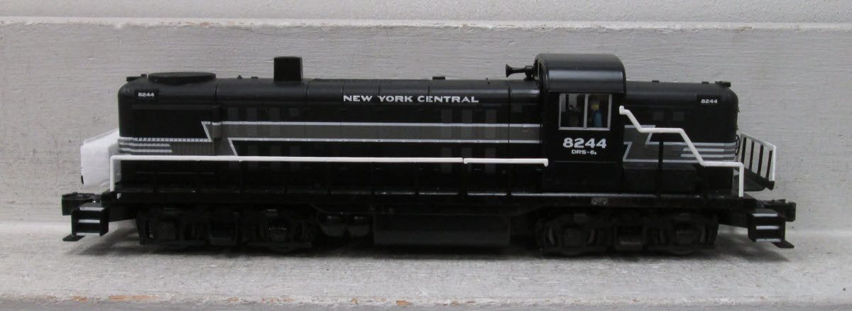 Lionel 6-38779 NYC LionChief Plus RS-3 Diesel Locomotive #8244
