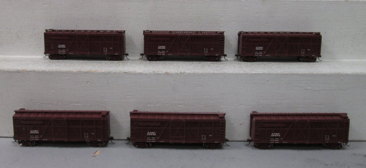 Athearn 73221 HO Scale Santa Fe 40' Stock Cars (Set of 6)