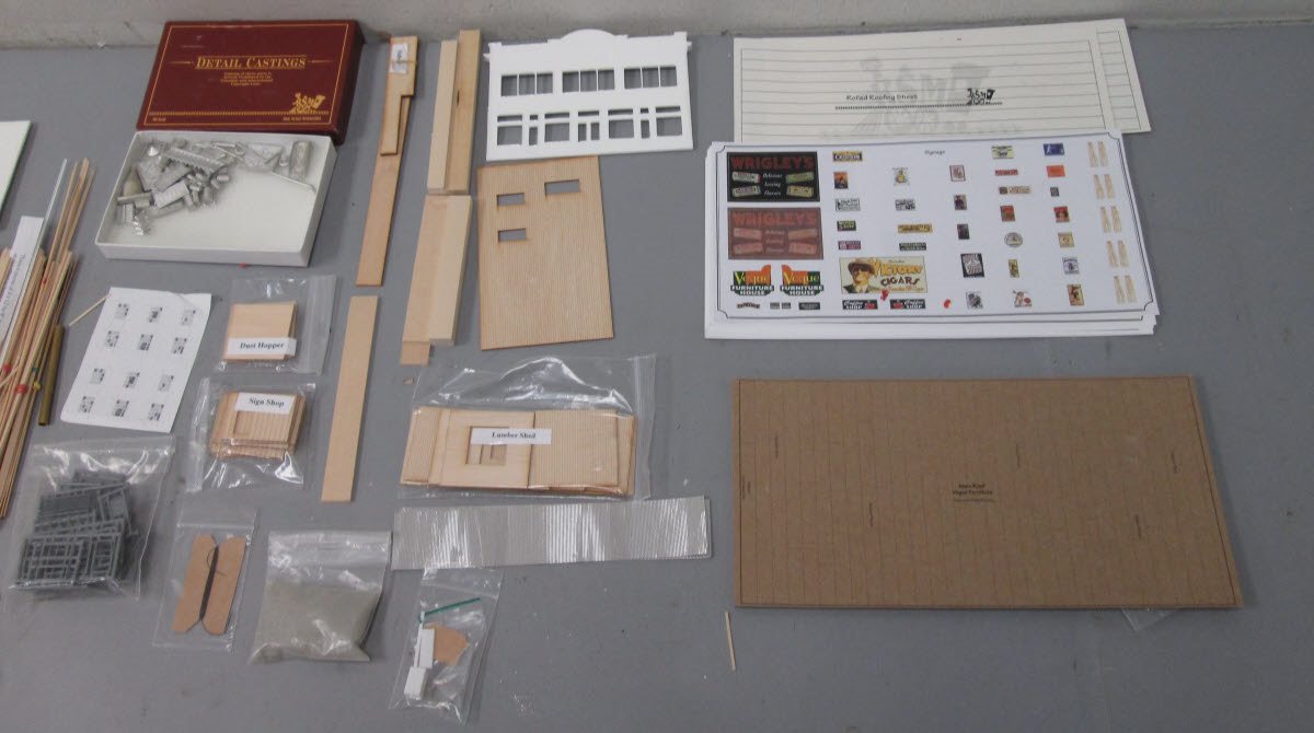 Rail Scale Miniatures 004 HO Scale Vogue Furniture House Craftsman Kit