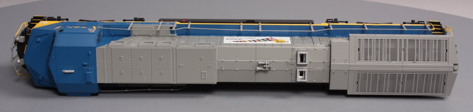 MTH 20-2833-3 O CSX AC6000 Non-Powered Diesel Engine #699